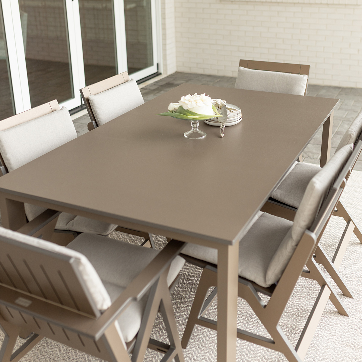 Berkley Expandable 42" x 72" Table - Image 3