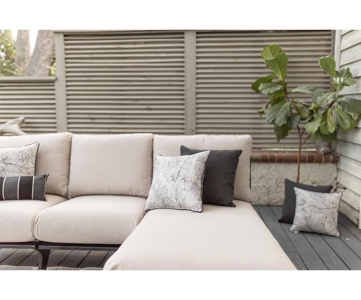 Hartley Chaise - Image 4